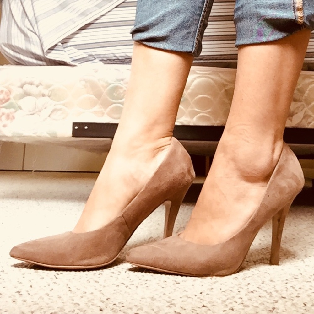 Forever 21 Faux Suede Heels/Pumps 8.5